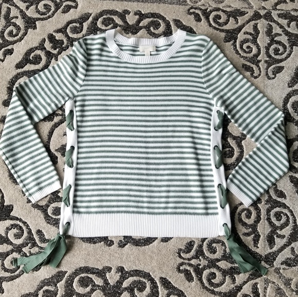 Cupio Tops - NWOT Cupio green & white Sweater.  Sz: M